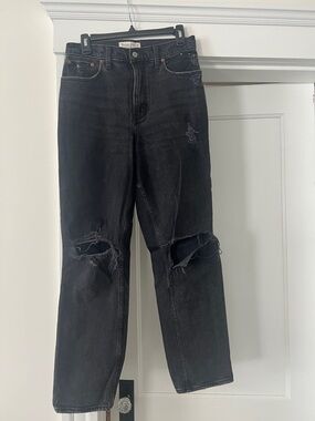 Abercrombie & Fitch Black Distressed Jeans